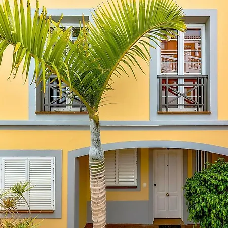 Luxury Beach House With 4 Bedrooms
