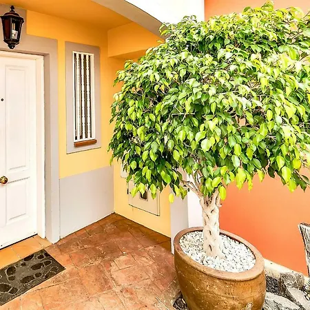 Luxury Beach House With 4 Bedrooms Ferienhaus *