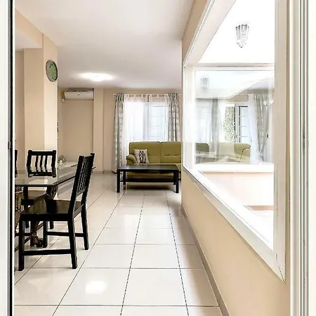 Сasa de vacaciones Luxury Beach House With 4 Bedrooms *