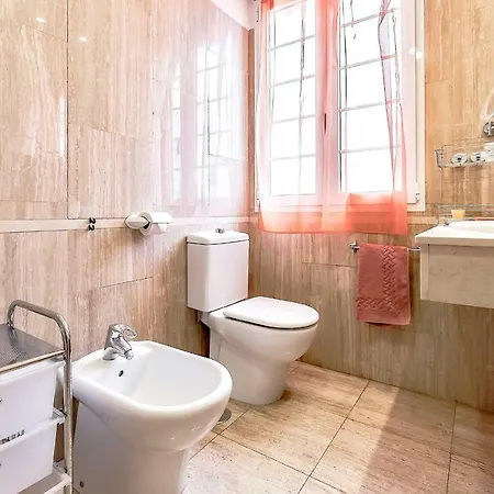 Luxury Beach House With 4 Bedrooms Costa Adeje (Tenerife)