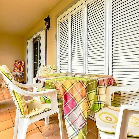Luxury Beach House With 4 Bedrooms