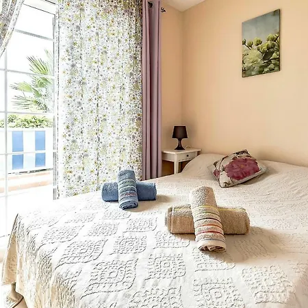Luxury Beach House With 4 Bedrooms Casa vacanze *